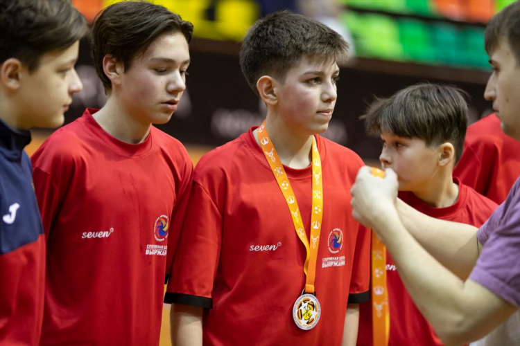 Чемпионат спб по футболу