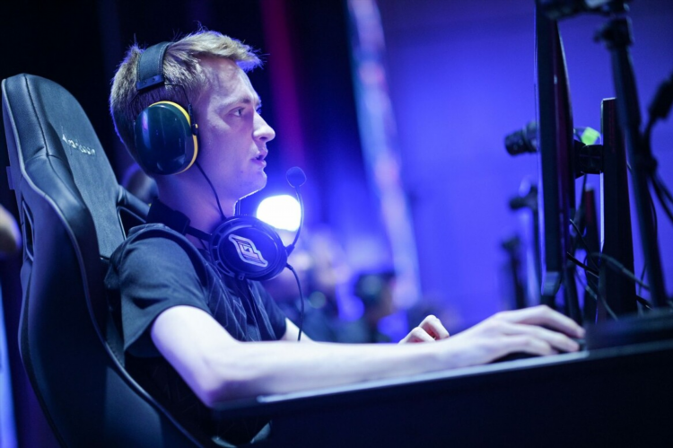 One move dota 2